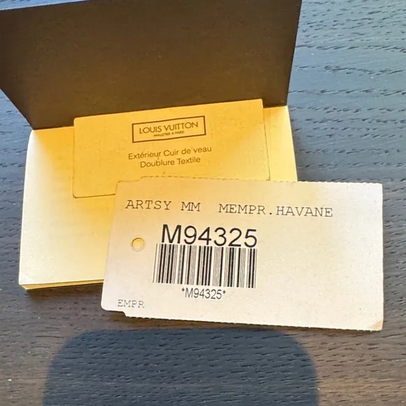 Louis Vuitton Artsy MM monogram empreinte - Picture 11 of 11